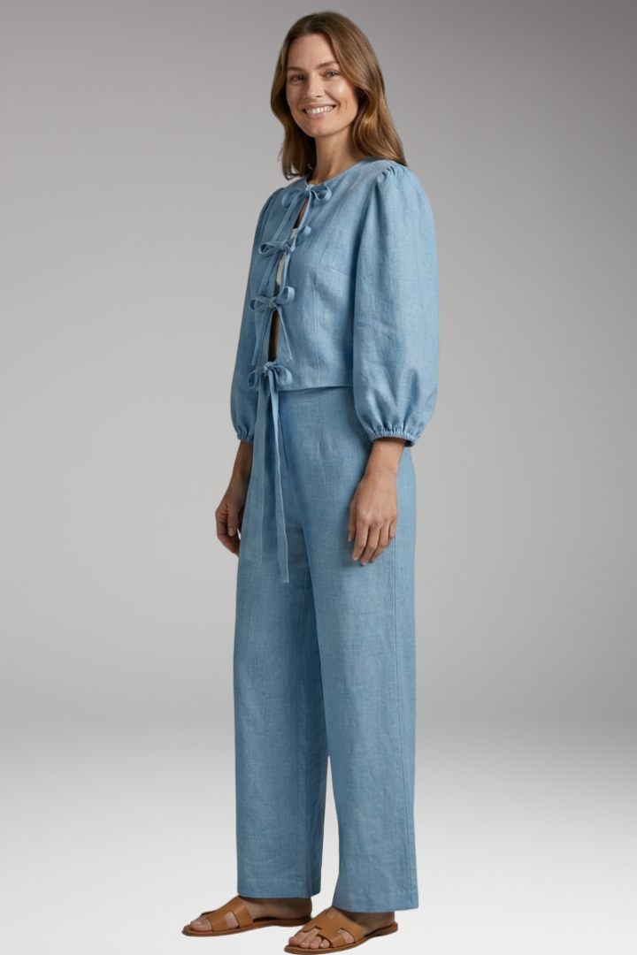 Women’s Cropped Top with Tie-Front and Long Sleeves