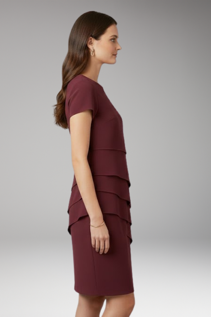 Women's Dress with Figure-Flattering Fit and Seamless Design
