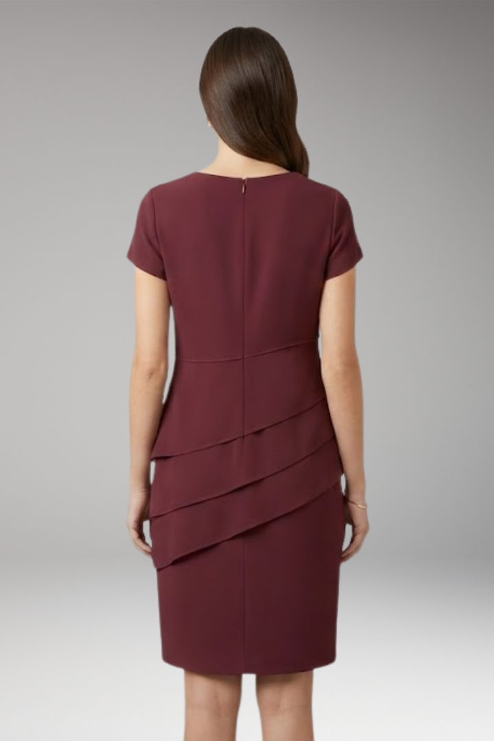 Women's Dress with Figure-Flattering Fit and Seamless Design