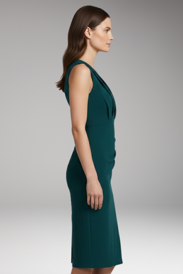Women's Dress with Flowing Silhouette and Timeless Design