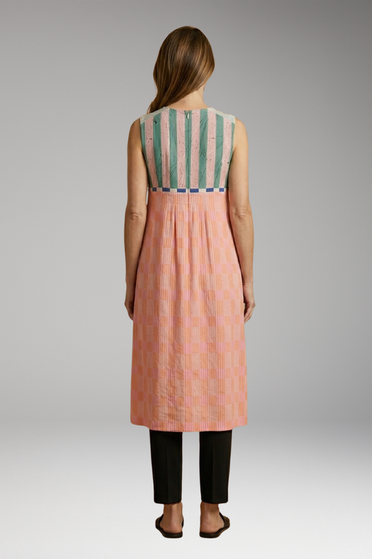 Women's Dress with Linen Blend and Sleeveless Design