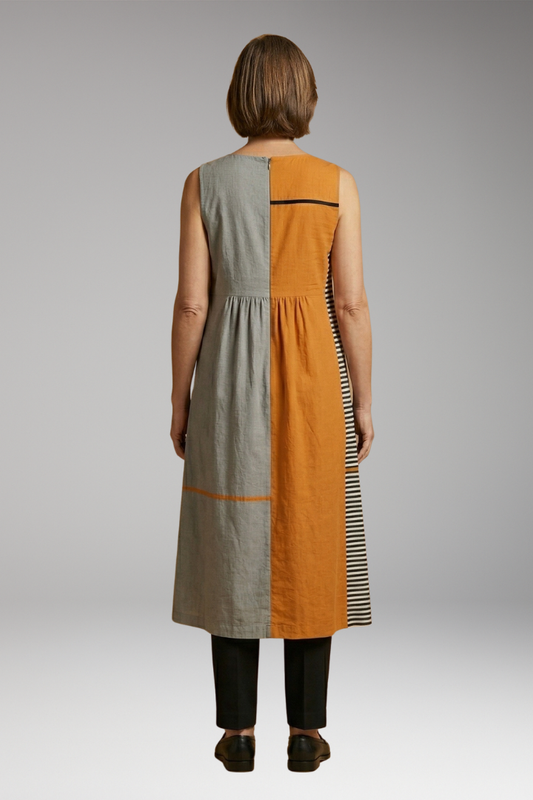 Women's Dress with Linen Blend and Sleeveless Design