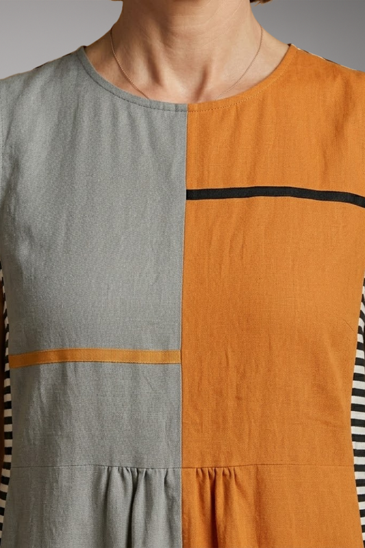 Women's Dress with Linen Blend and Sleeveless Design