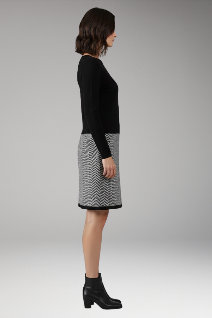 Women’s Dress with Long Sleeves and Houndstooth Hem