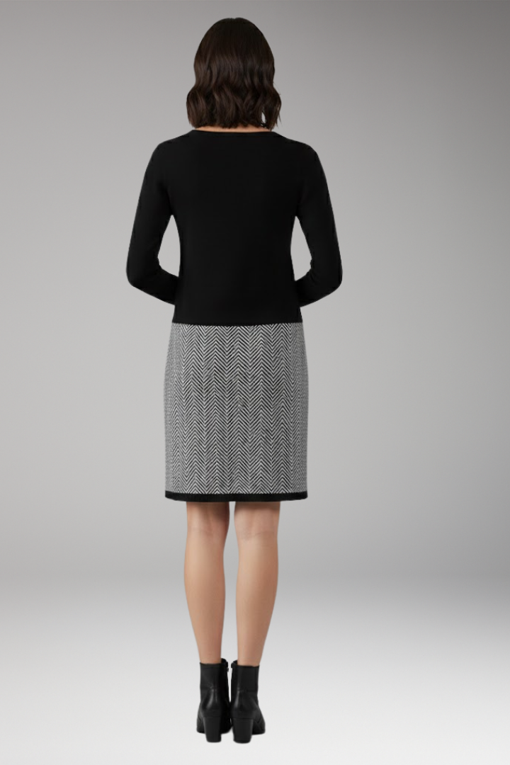 Women’s Dress with Long Sleeves and Houndstooth Hem