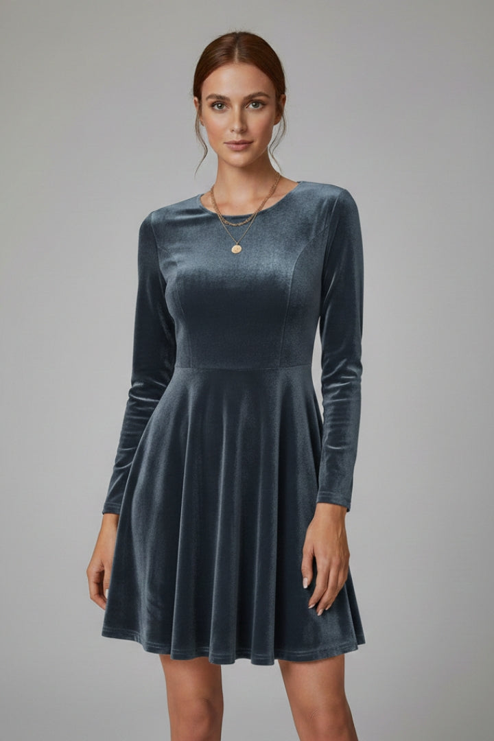 Women's Dress with Long Sleeves and Round Neckline
