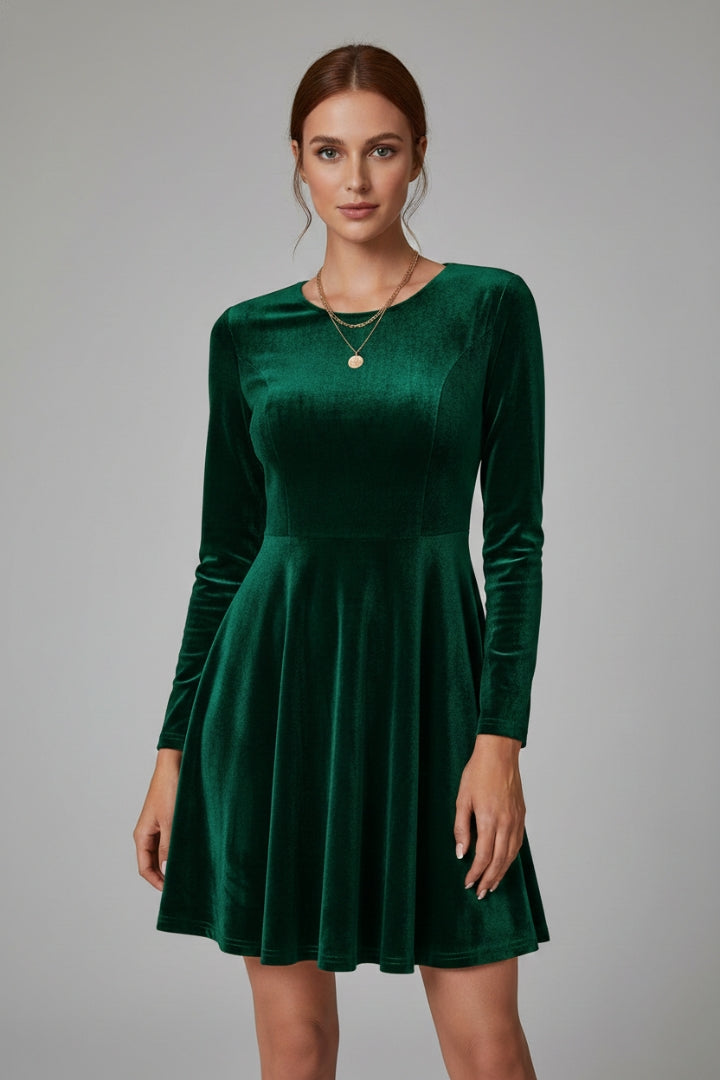 Women's Dress with Long Sleeves and Round Neckline