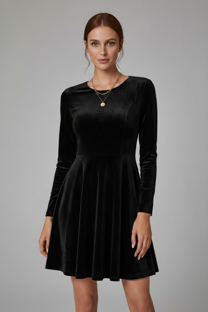 Women's Dress with Long Sleeves and Round Neckline
