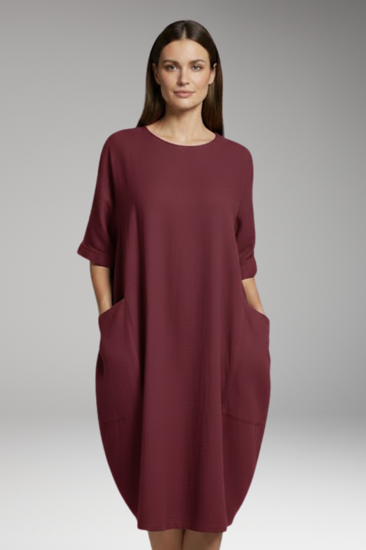 Women's Dress with Round Neckline and Short Sleeves