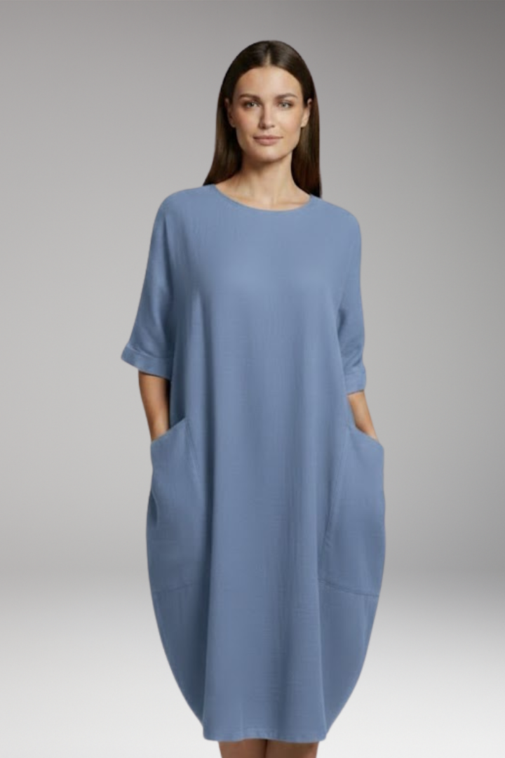 Women's Dress with Round Neckline and Short Sleeves