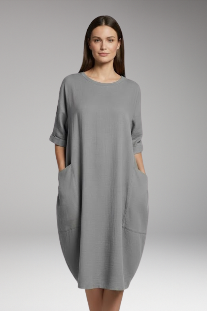 Women's Dress with Round Neckline and Short Sleeves