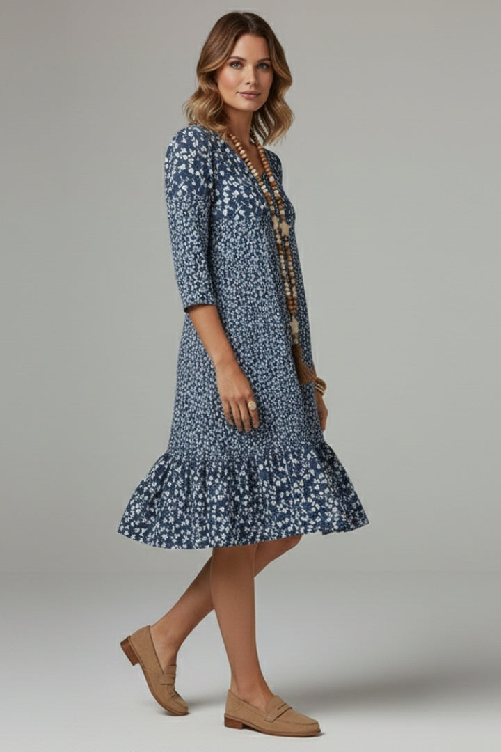 Women's Dress with Sophisticated Cut and Practical Design