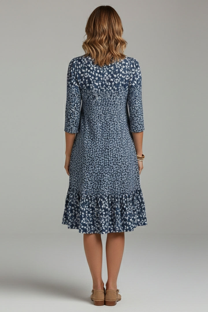 Women's Dress with Sophisticated Cut and Practical Design