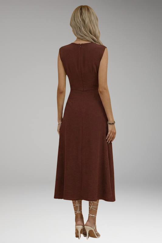 Women's Elegant Sleeveless Maxi Dress with Round Neck