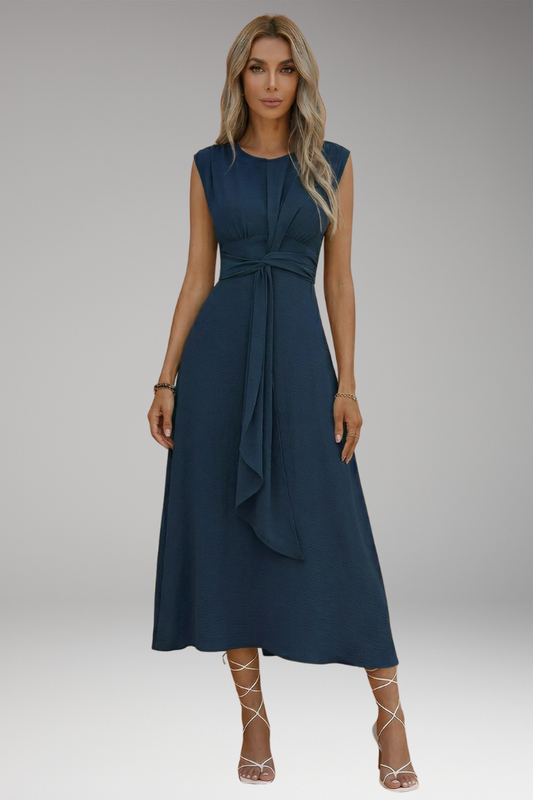 Women's Elegant Sleeveless Maxi Dress with Round Neck