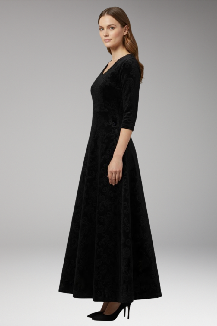 Women’s Flared Dress with Velvet Fabric and Figure-Flattering Cut