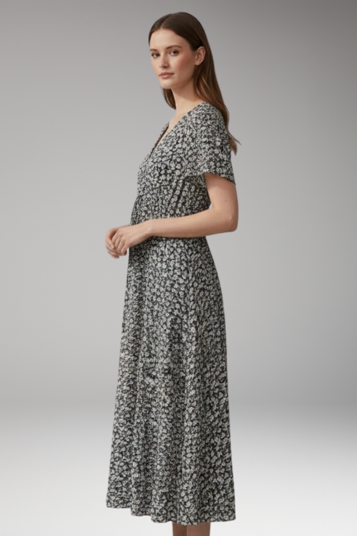 Women’s Floral Dress with Flowing Silhouette and Design