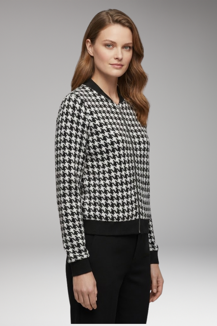 Women’s Jacket with Check Surface and Front Closure