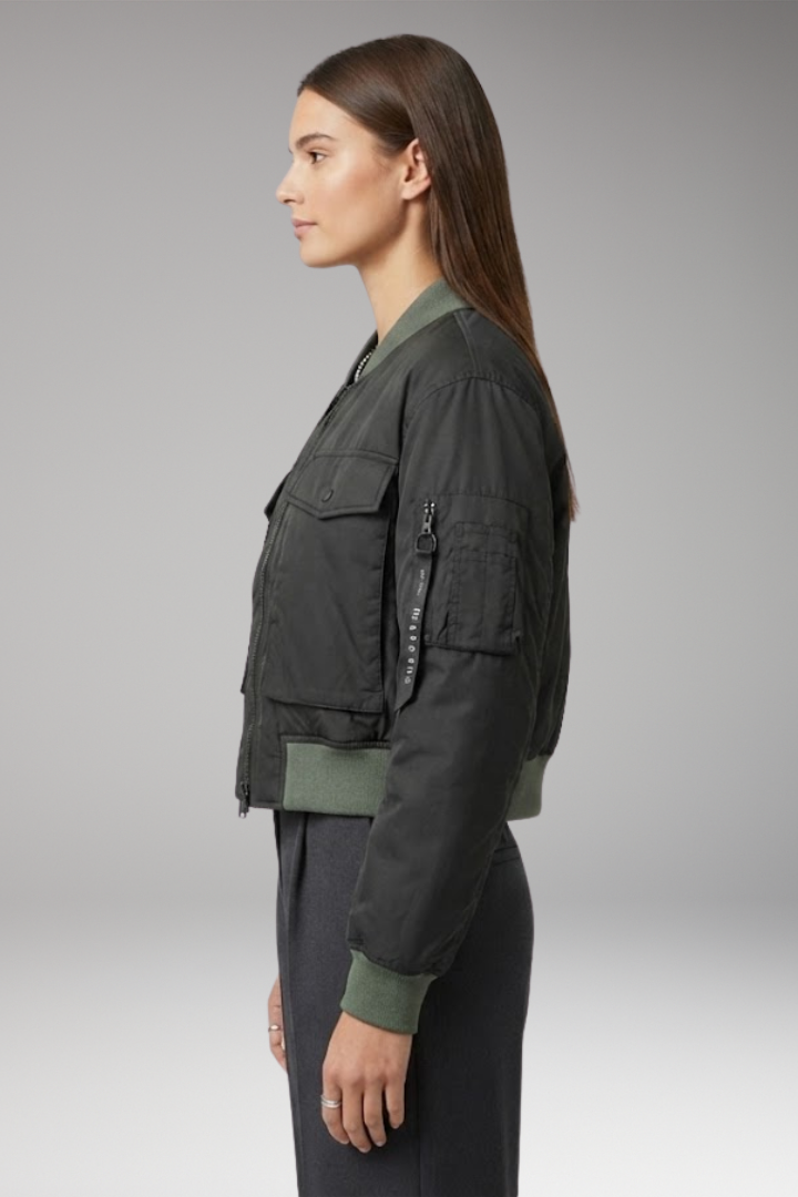 Women’s Jacket with Front Closure and Long Sleeves