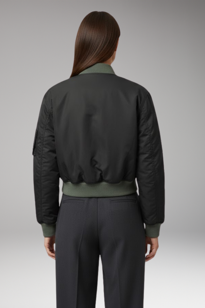 Women’s Jacket with Front Closure and Long Sleeves