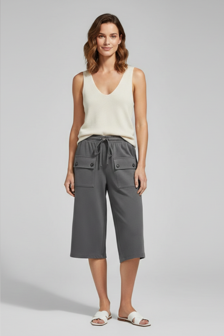 Women's Knee Length Shorts with Drawstring and Pockets
