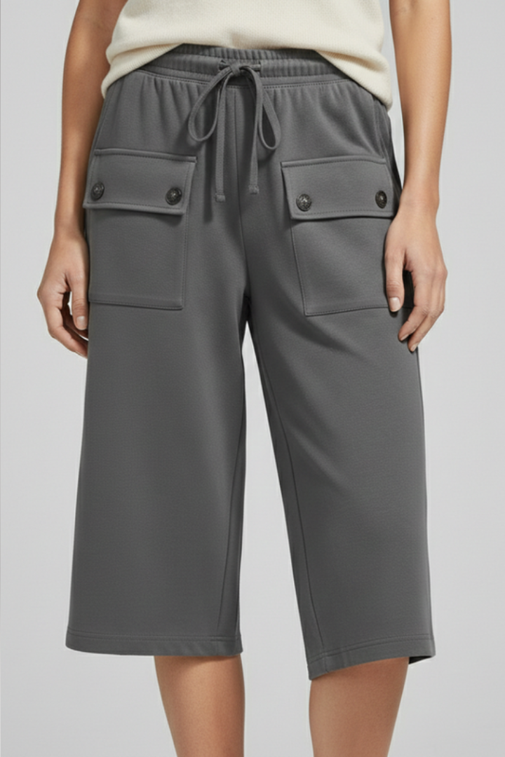 Women's Knee Length Shorts with Drawstring and Pockets