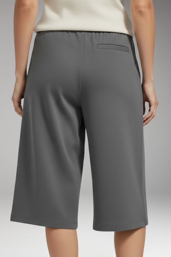 Women's Knee Length Shorts with Drawstring and Pockets