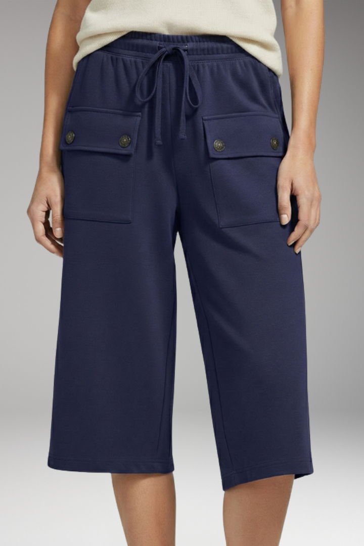 Women's Knee Length Shorts with Drawstring and Pockets