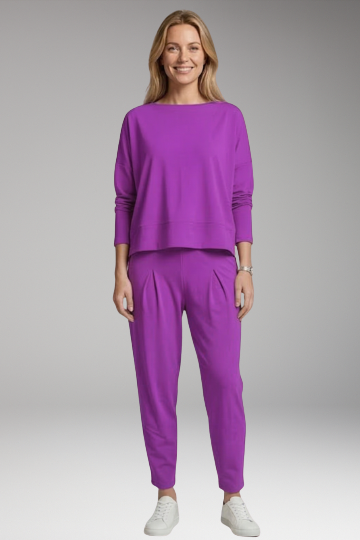 Women’s Two Piece Set with Long Sleeves and Drawstring Trousers