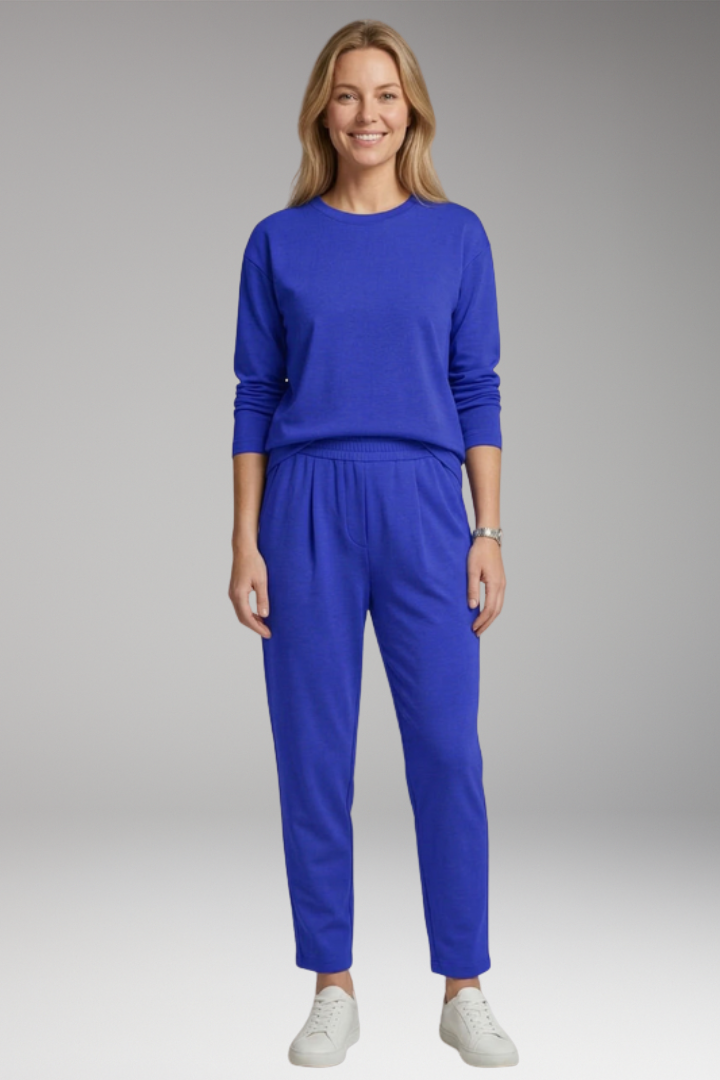 Women’s Two Piece Set with Long Sleeves and Drawstring Trousers