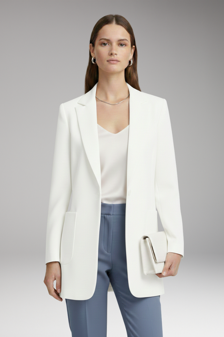 Women’s Long Blazer with Notched Collar and Patch Pockets