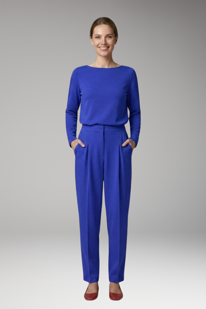 Women's Loungewear Set with Long Sleeves and Relaxed Fit