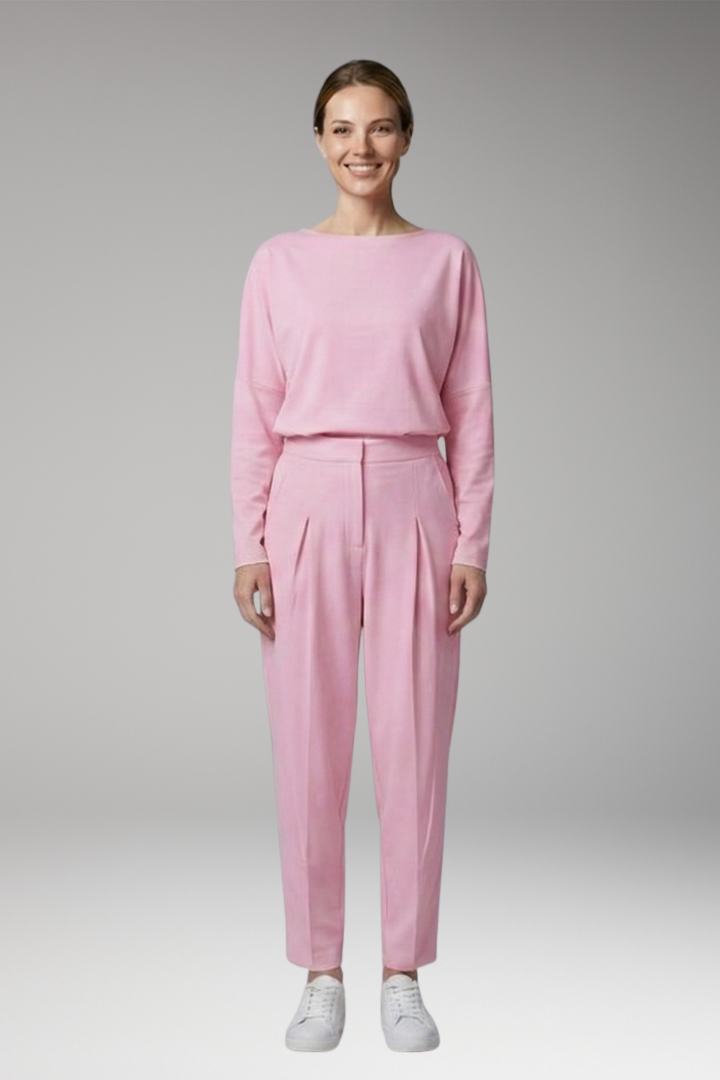 Women's Loungewear Set with Long Sleeves and Relaxed Fit