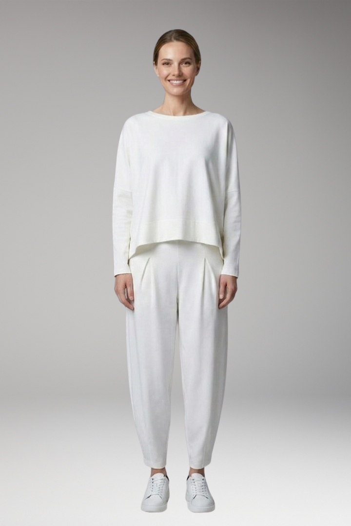 Women's Loungewear Set with Long Sleeves and Relaxed Fit