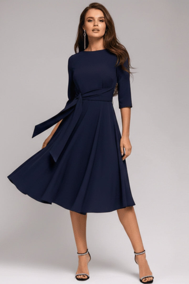 Women's Midi Dress with Classic Cut and Figure-Hugging Fit