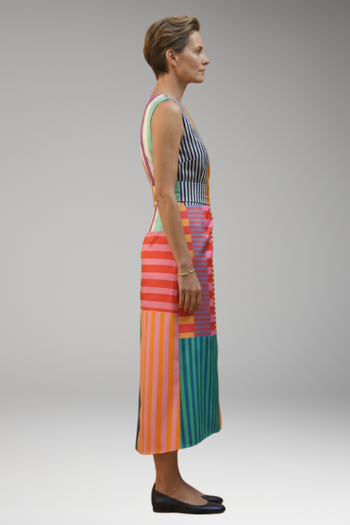 Women's Midi Dress with Geometric Pattern and Short Sleeves
