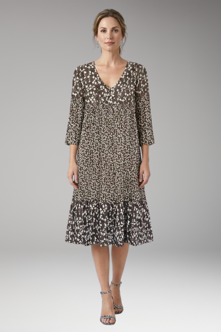 Women's Midi Dress with Round Neckline and Short Sleeves