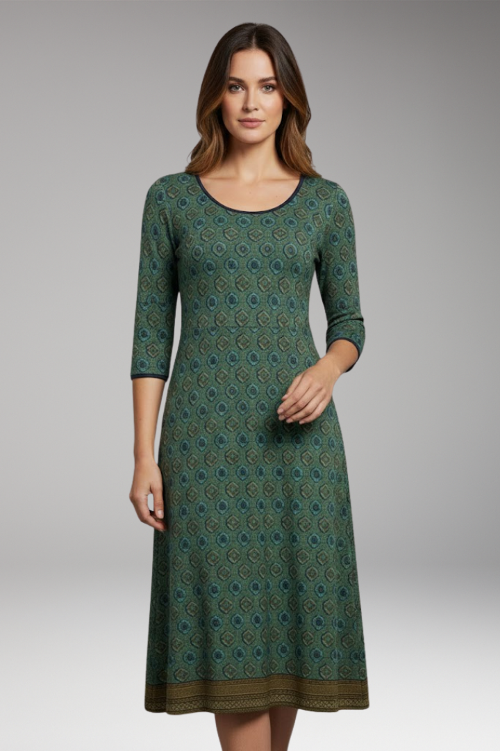 Women's Midi Dress with Round Neckline and Three-Quarter Sleeves