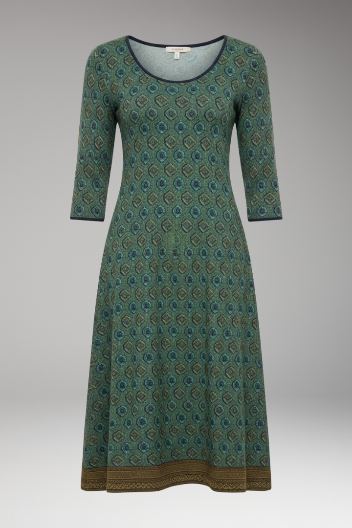 Women's Midi Dress with Round Neckline and Three-Quarter Sleeves