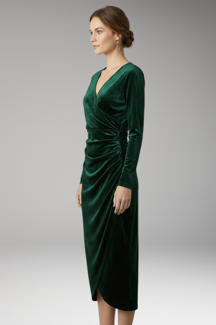 Women's Midi Velvet Dress with Flowing Silhouette and Stylish Accents