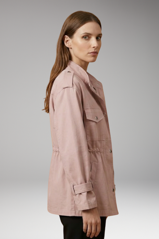 Women's Overcoat with Elegant Tailoring