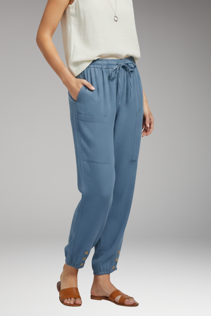 Women’s Trousers with Drawstring Waist and Side Pockets