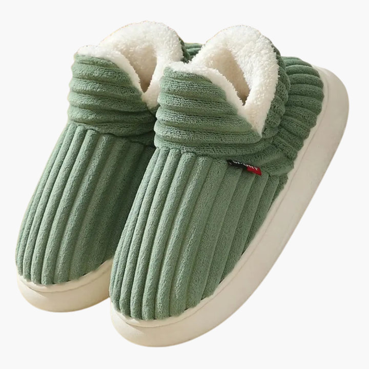 Women’s Plush Slippers with Ribbed Surface and Inner Lining