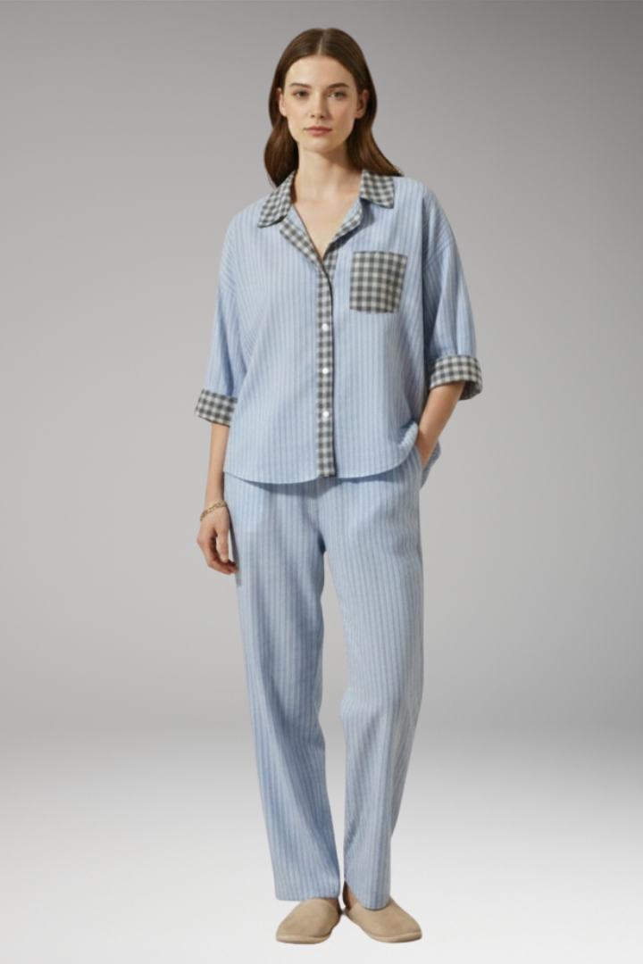 Women’s Pyjama Top with Checked Surface and Contrasting Collar