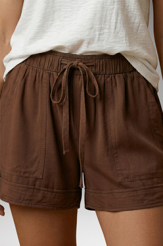 Women's Relaxed Shorts with Drawstring Waist and Pockets