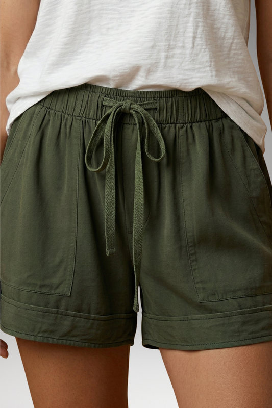 Women's Relaxed Shorts with Drawstring Waist and Pockets