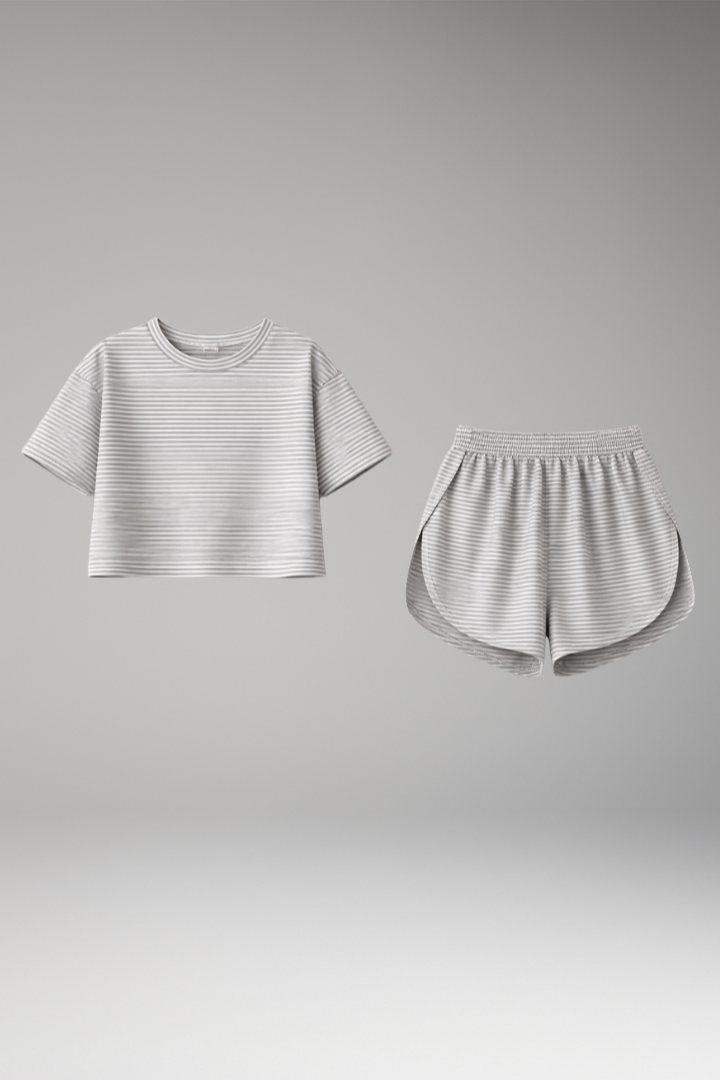 Women’s Set with Cropped T-Shirt and Elastic Waist Shorts