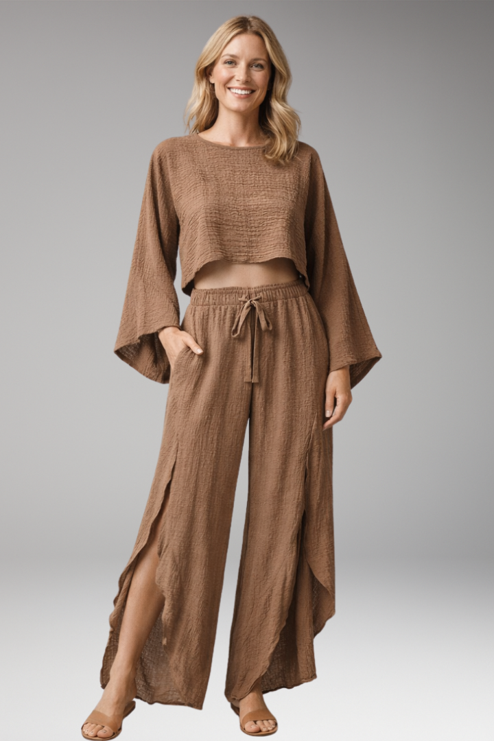 Women’s Set with Cropped Top and Slit Trousers