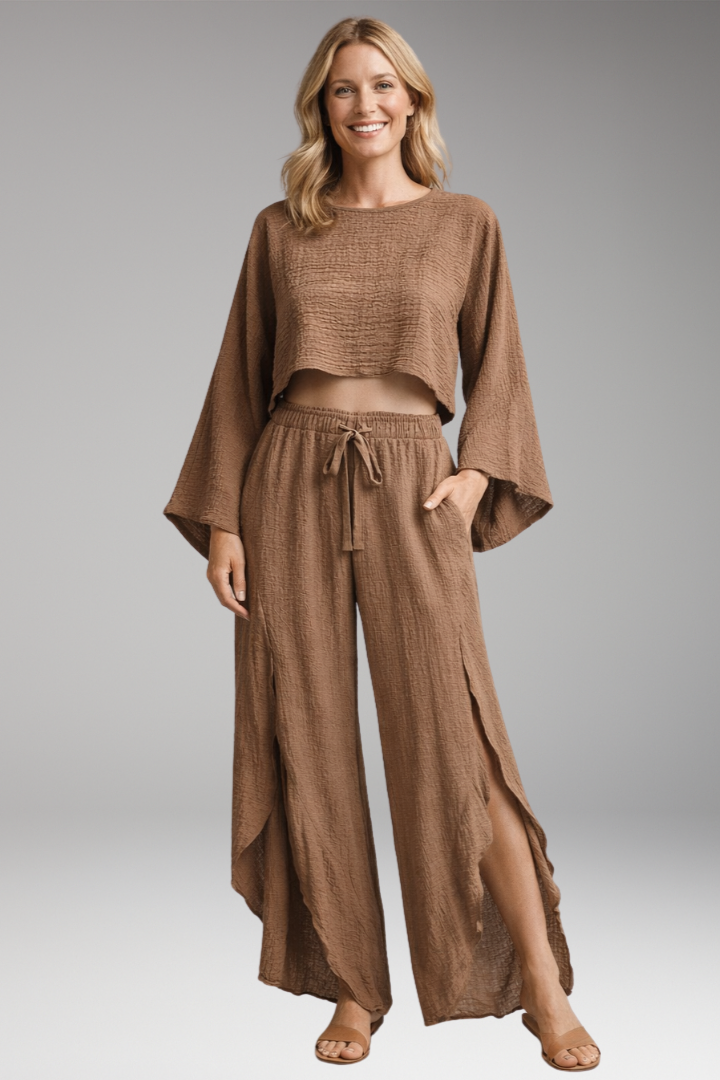 Women’s Set with Cropped Top and Slit Trousers
