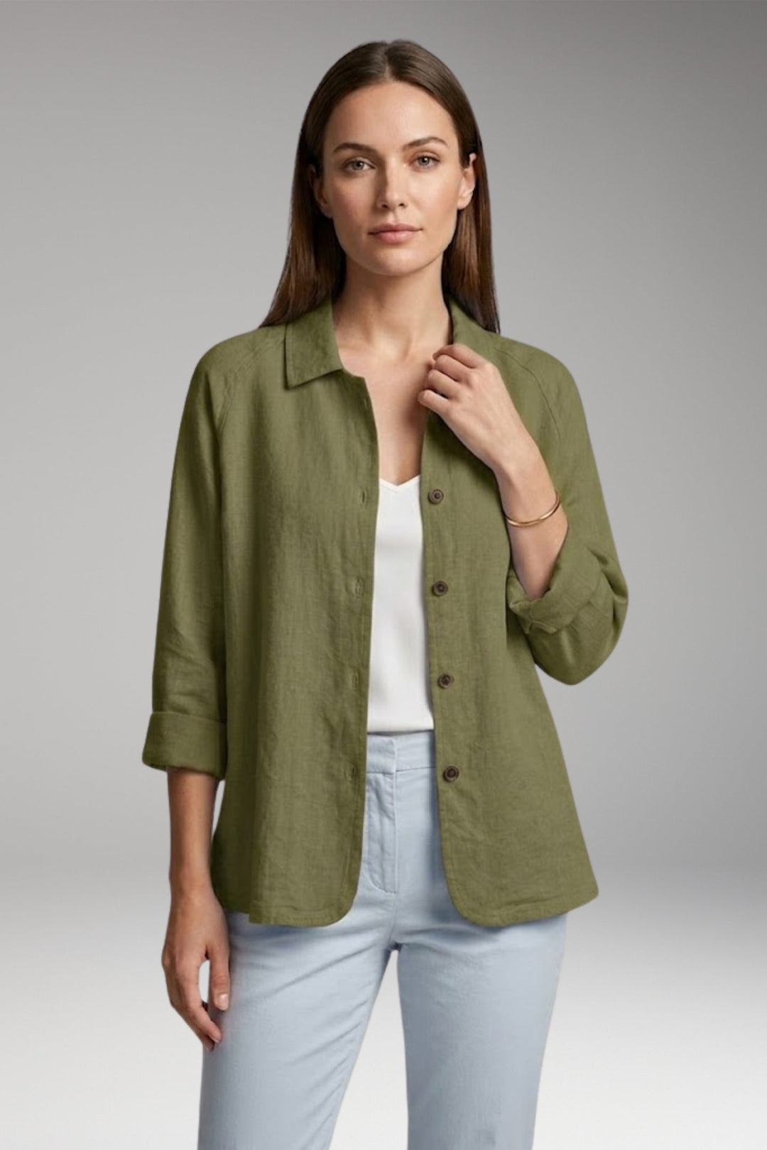 Women’s Shirt with Button Closure and Rollable Sleeves